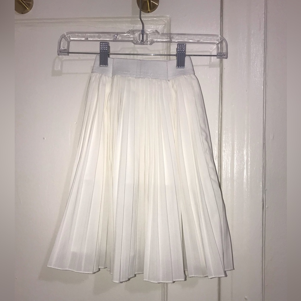 NWOT - Toddler Off White Fancy Pleated Skirt